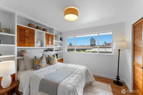 2127 99th Street Seattle WA 98117