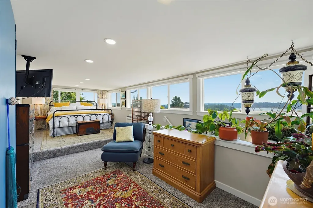 205 S Hartford Bremerton WA 98312