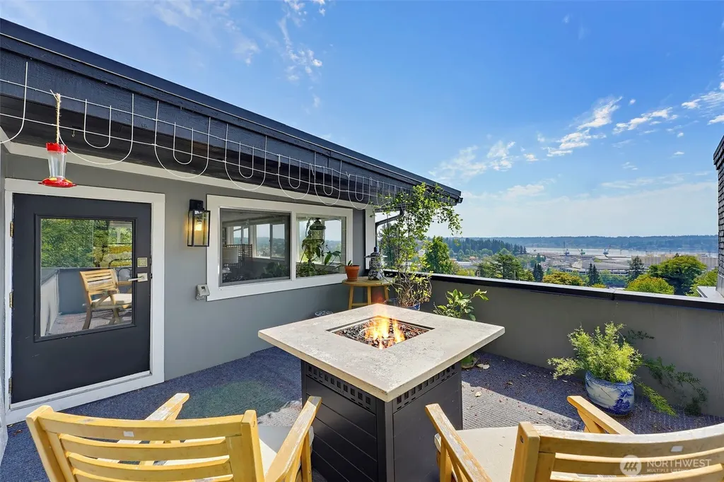 205 S Hartford Bremerton WA 98312