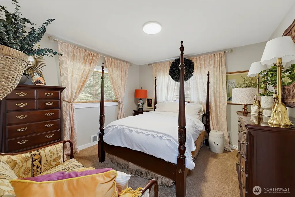 205 S Hartford Bremerton WA 98312