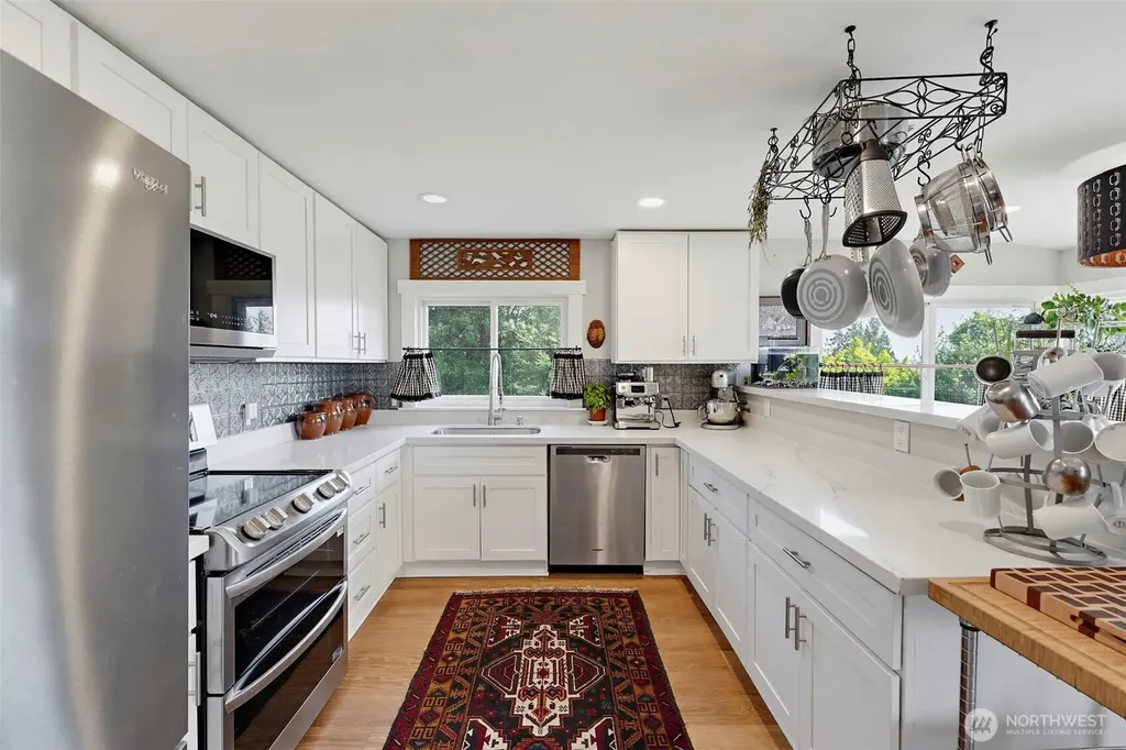 205 S Hartford Bremerton WA 98312