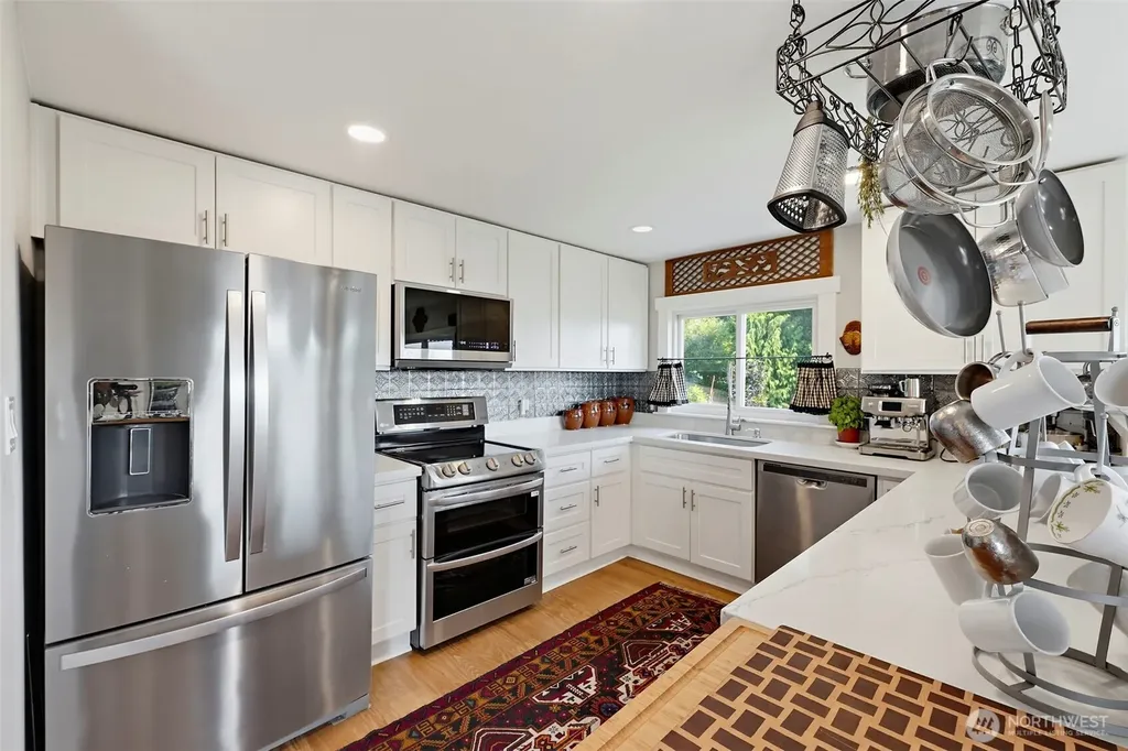 205 S Hartford Bremerton WA 98312