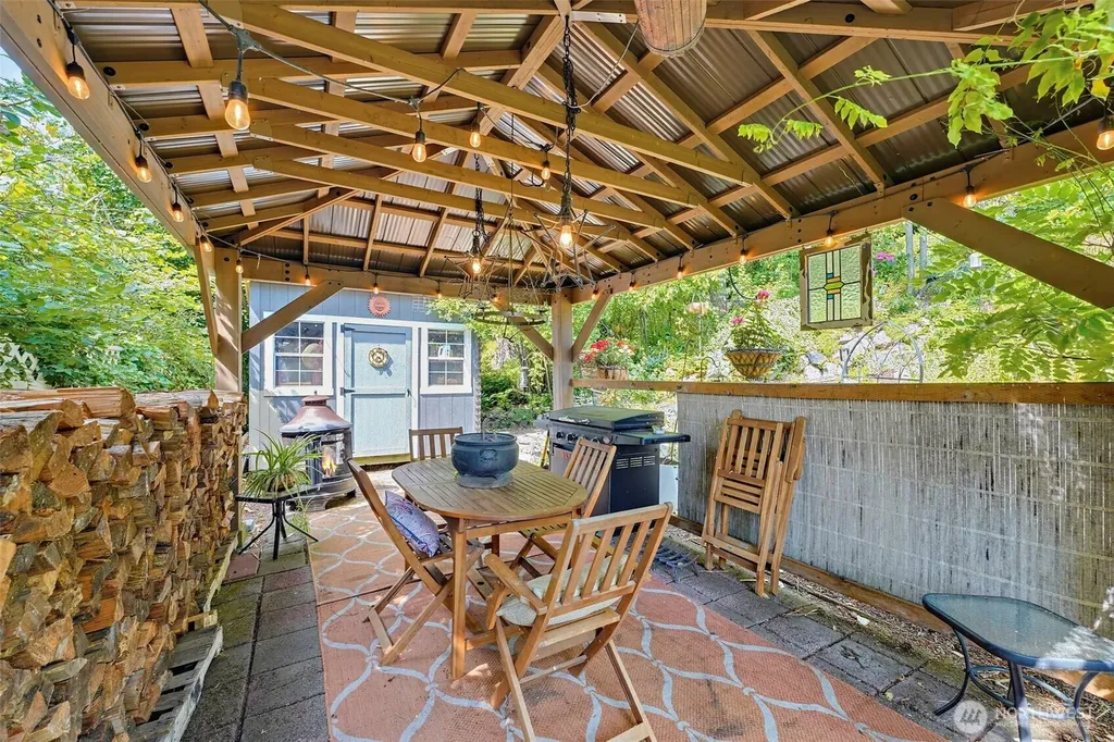 205 S Hartford Bremerton WA 98312