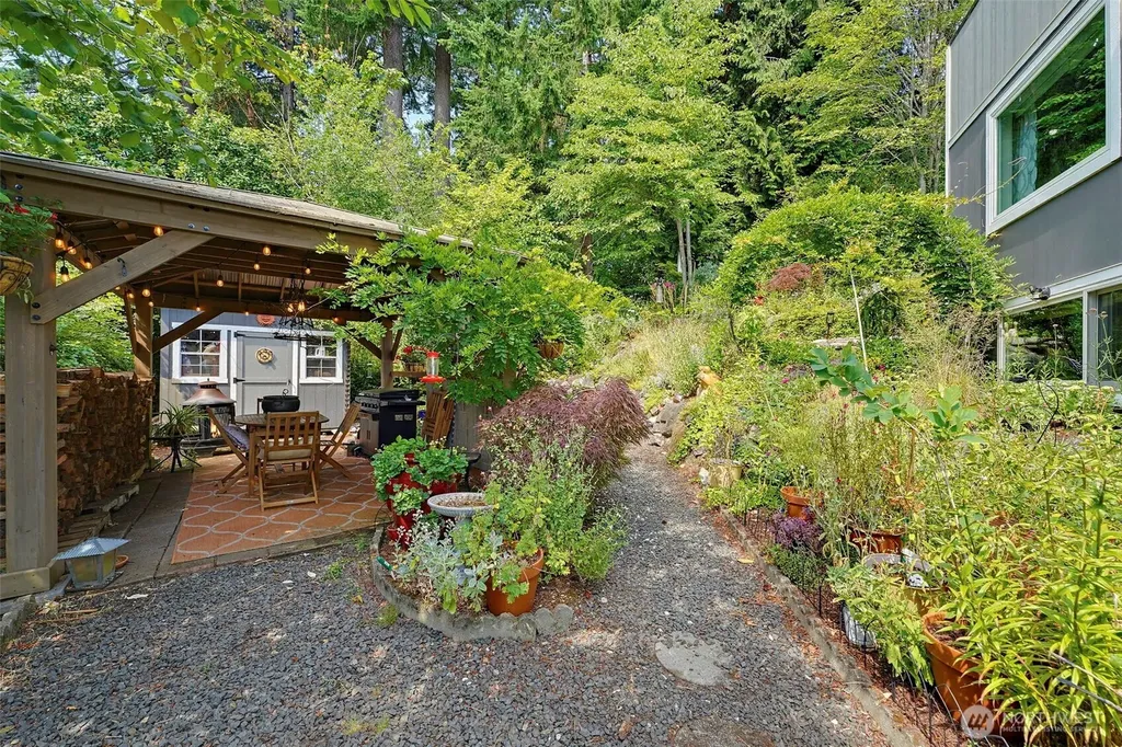 205 S Hartford Bremerton WA 98312