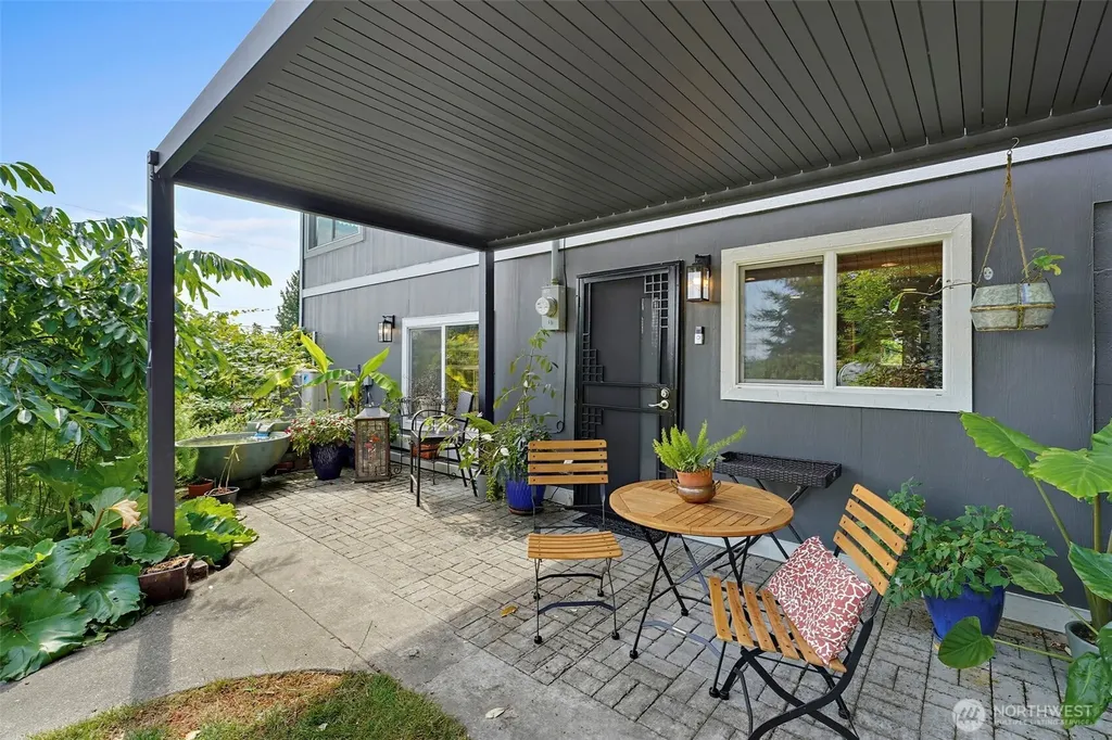 205 S Hartford Bremerton WA 98312