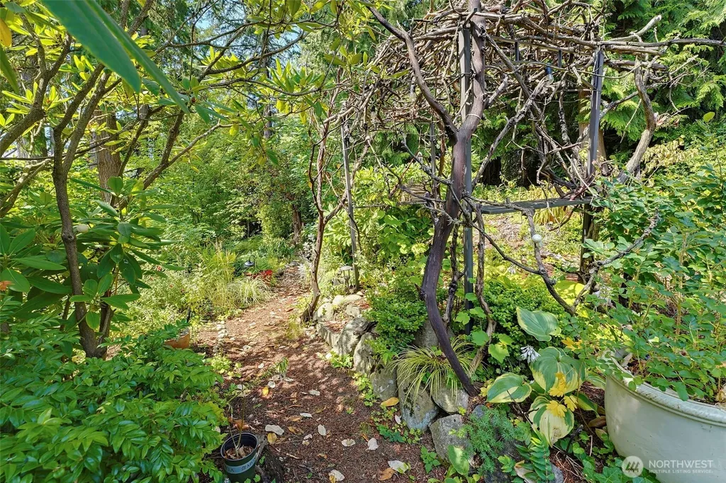 205 S Hartford Bremerton WA 98312