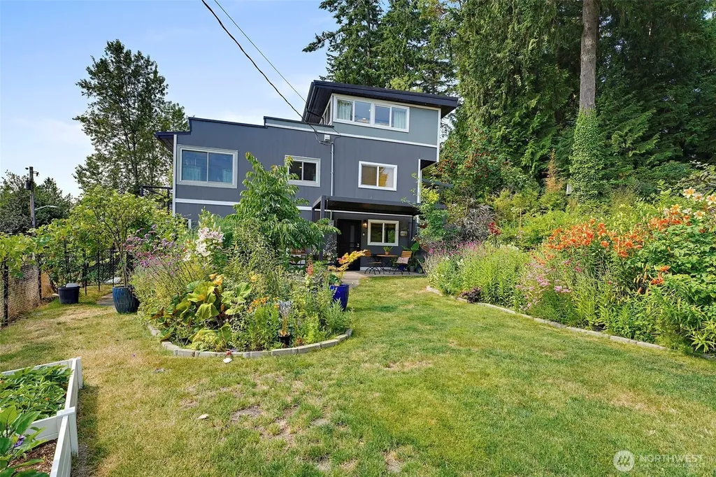 205 S Hartford Bremerton WA 98312