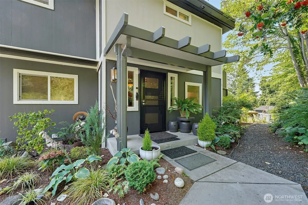 205 S Hartford Bremerton WA 98312