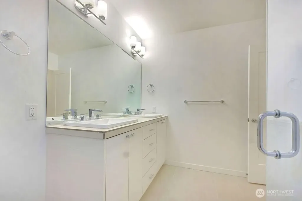 114 20th Avenue Seattle WA 98122