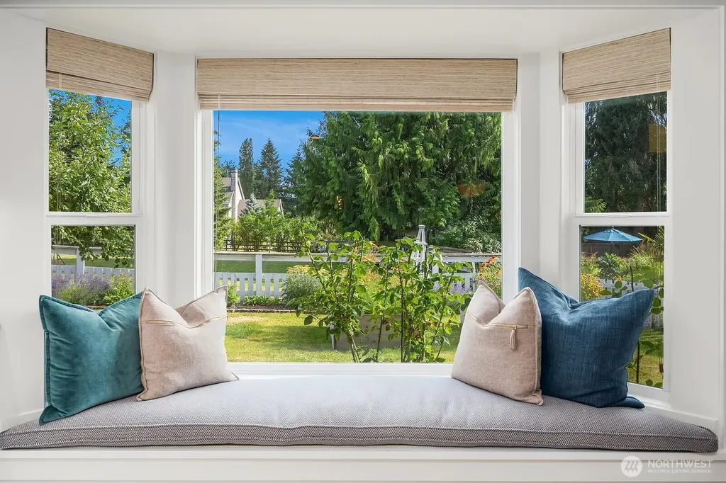 16207 NE 165th Street Woodinville WA 98072