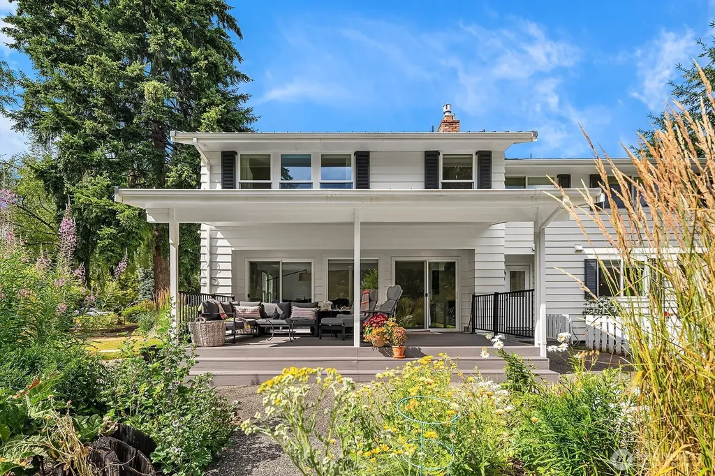 16207 NE 165th Street Woodinville WA 98072