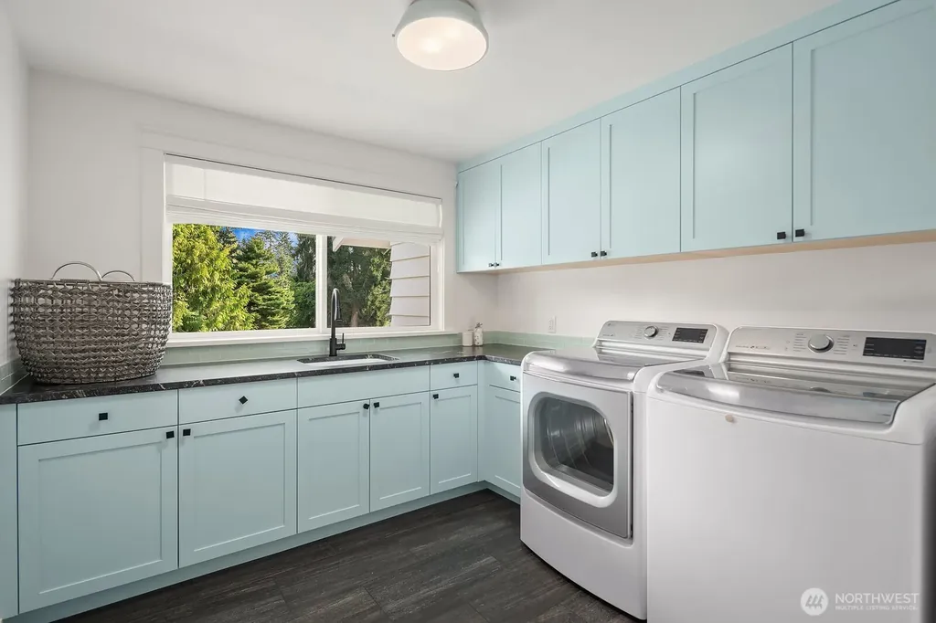 16207 NE 165th Street Woodinville WA 98072