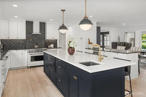 16207 NE 165th Street Woodinville WA 98072