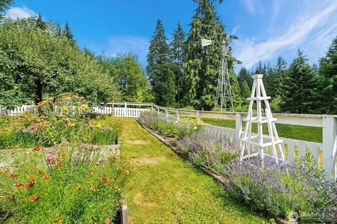 16207 NE 165th Street Woodinville WA 98072