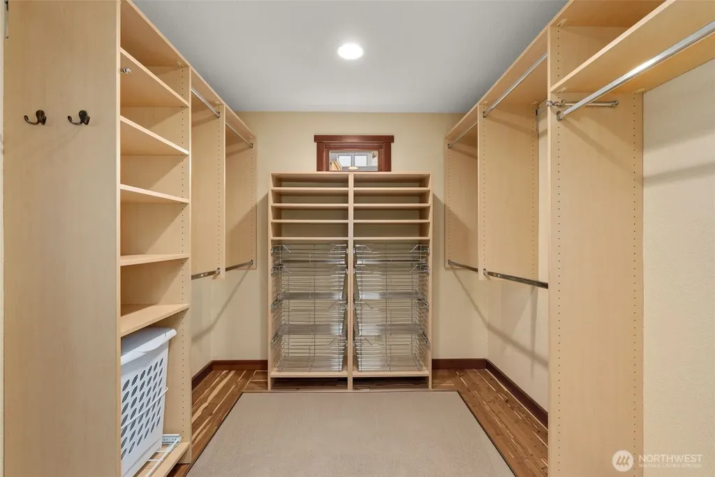 2126 Log Cabin Road SE Olympia WA 98501