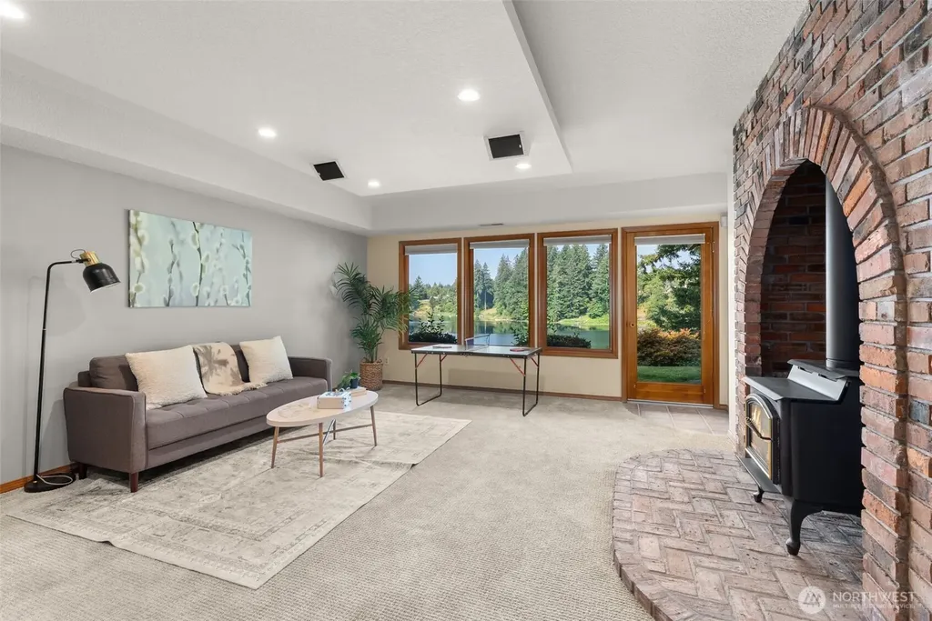 2126 Log Cabin Road SE Olympia WA 98501