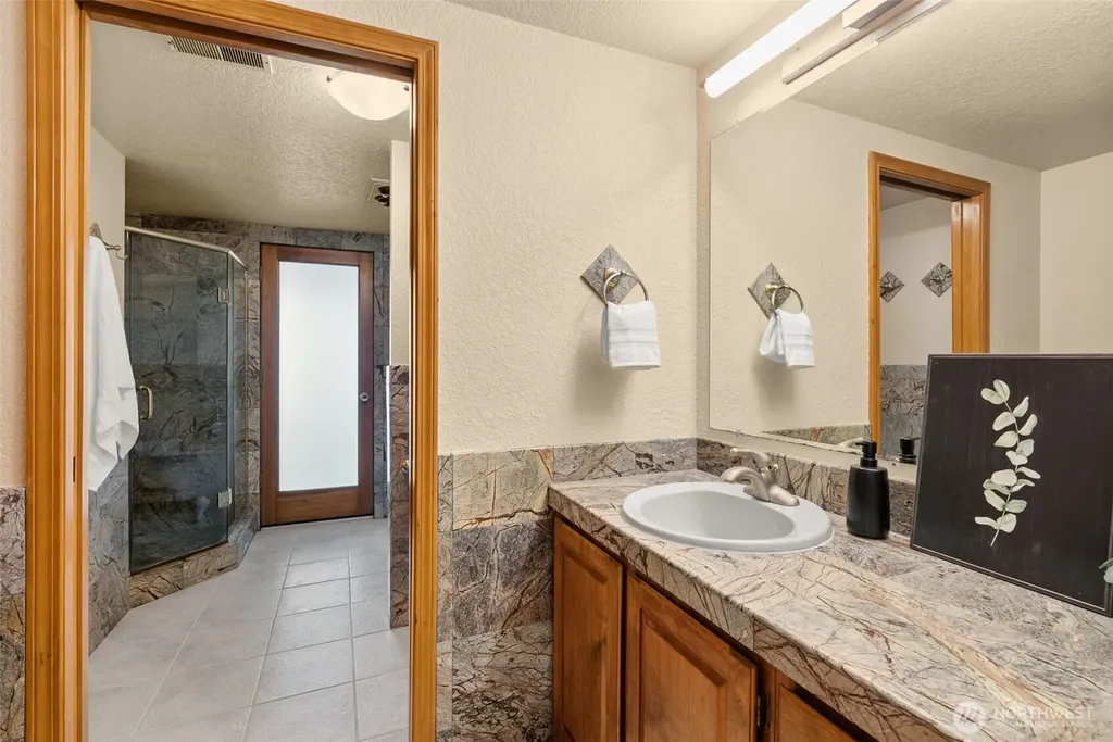 2126 Log Cabin Road SE Olympia WA 98501