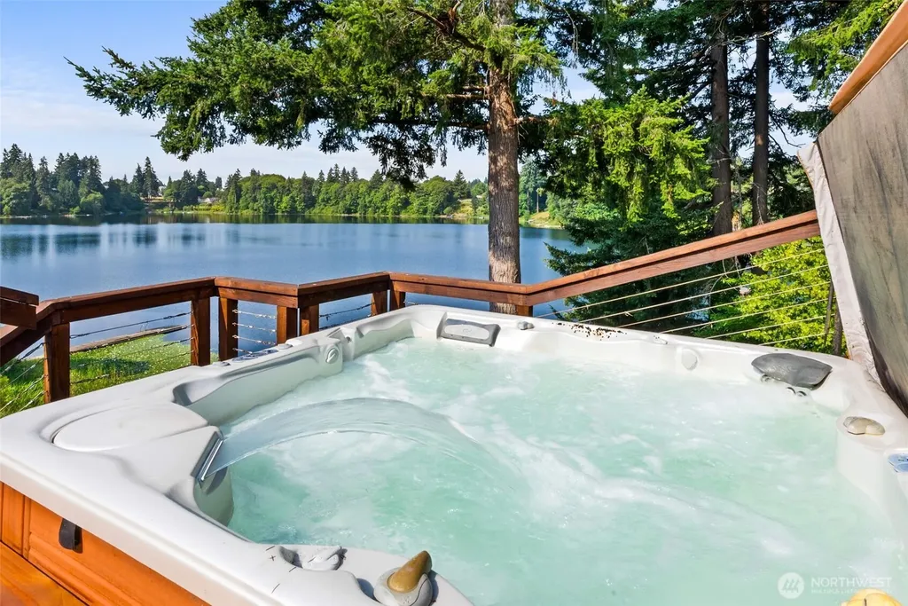 2126 Log Cabin Road SE Olympia WA 98501