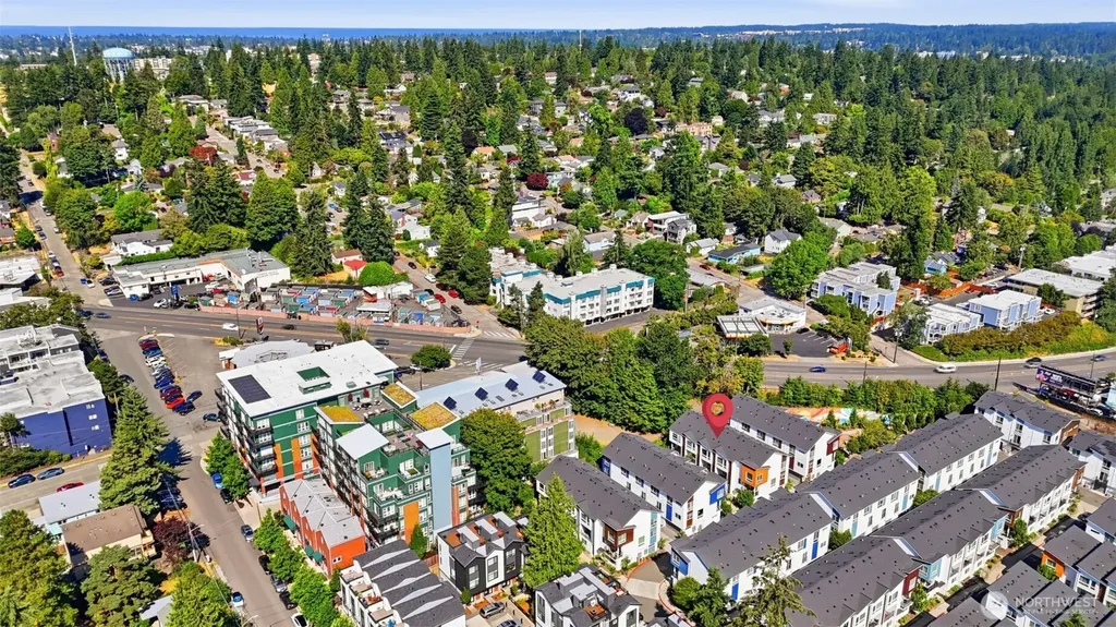 8605 21st Place NE Seattle WA 98115
