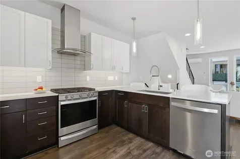 8605 21st Place NE Seattle WA 98115