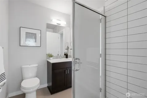 8605 21st Place NE Seattle WA 98115