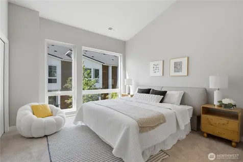 8605 21st Place NE Seattle WA 98115