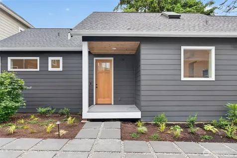 11737 40th Avenue NE Seattle WA 98125