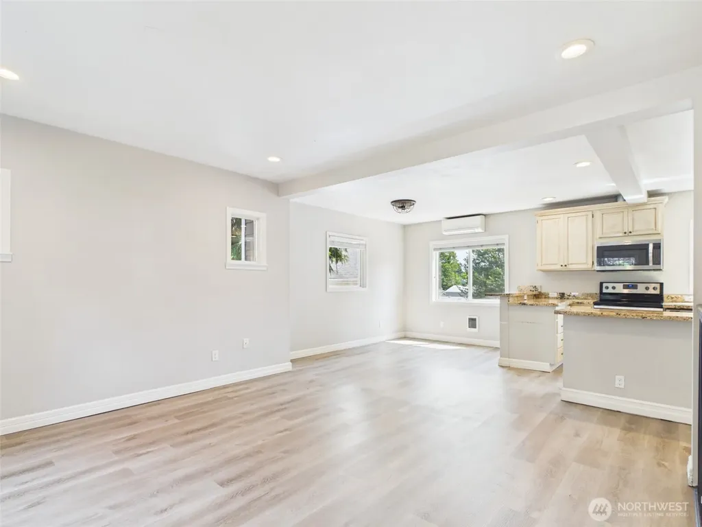 2906 16th Street Everett WA 98201