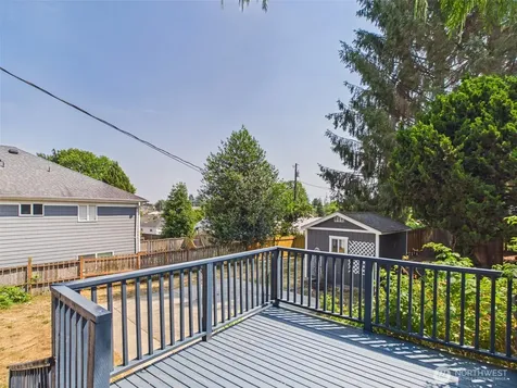 2906 16th Street Everett WA 98201