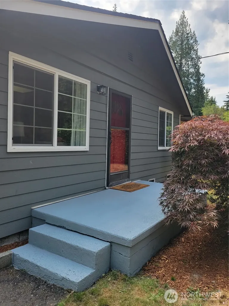 4975 David Road NW Bremerton WA 98312