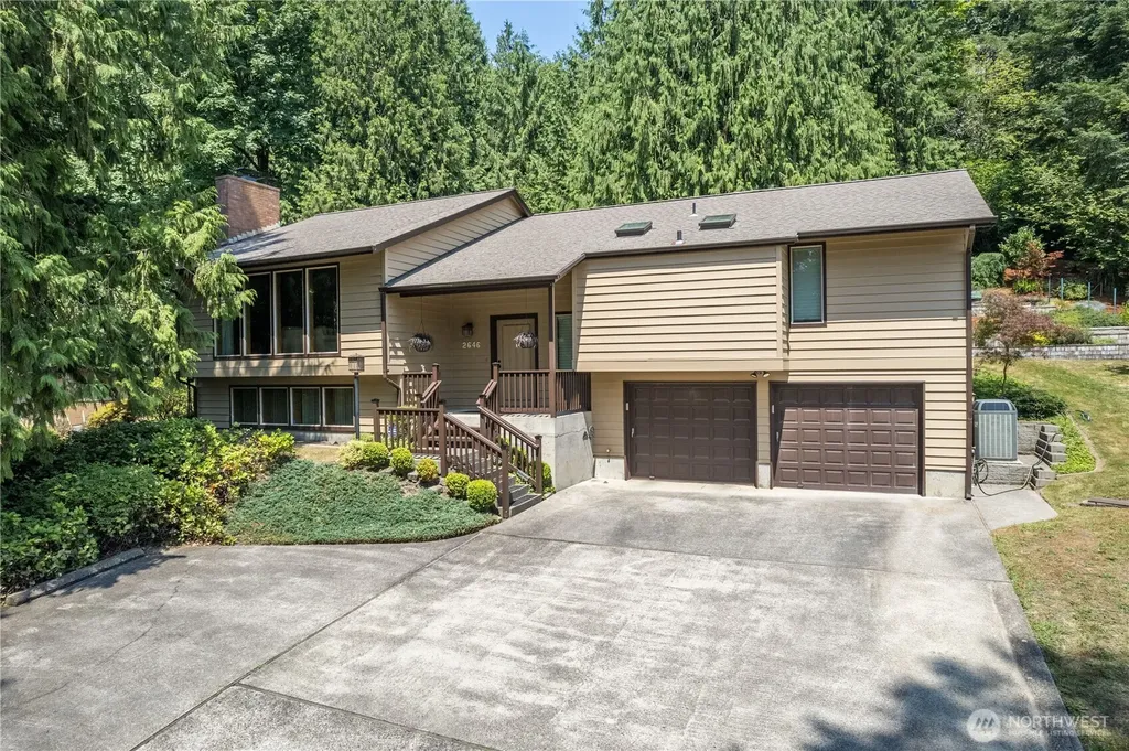 2646 Maplewood Drive Longview WA 98632