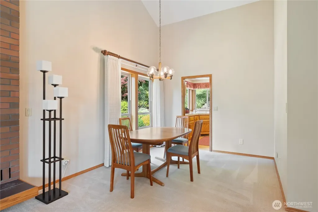 2646 Maplewood Drive Longview WA 98632
