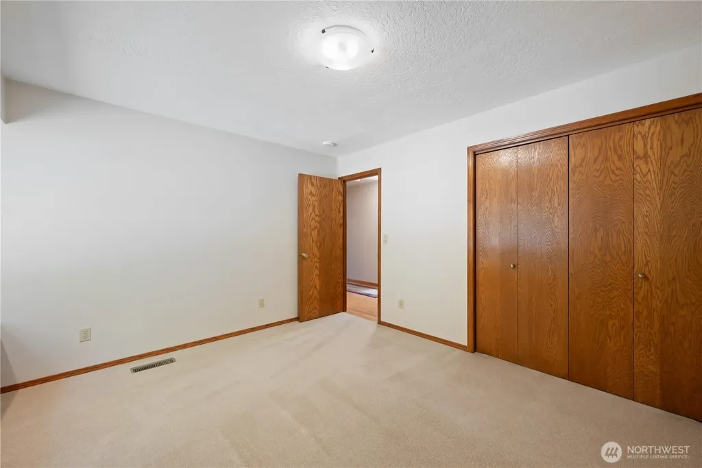 2646 Maplewood Drive Longview WA 98632