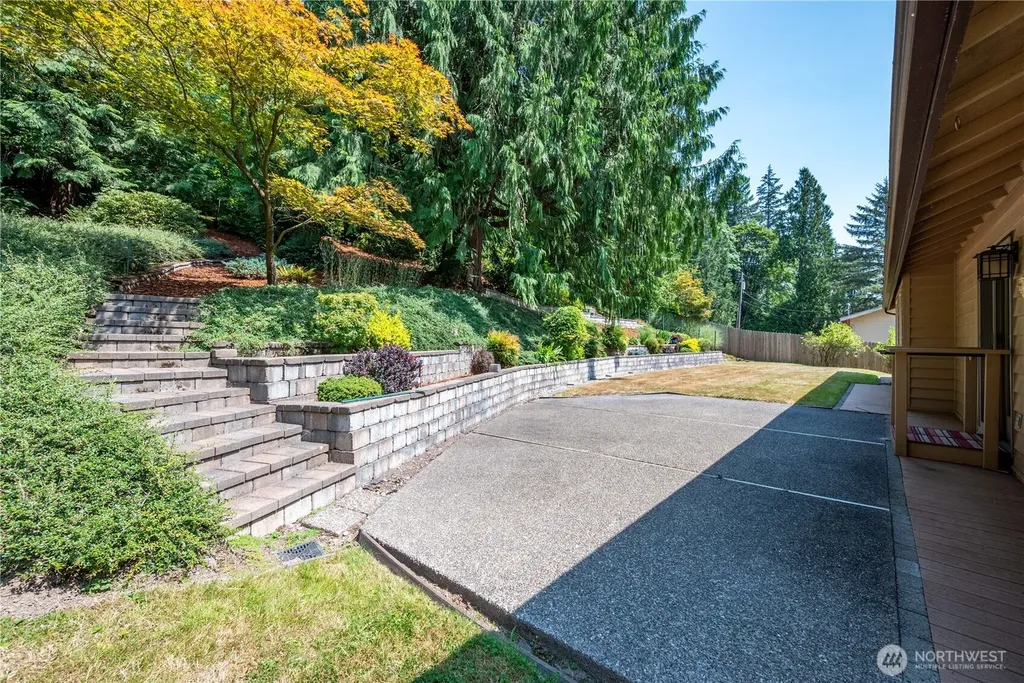 2646 Maplewood Drive Longview WA 98632