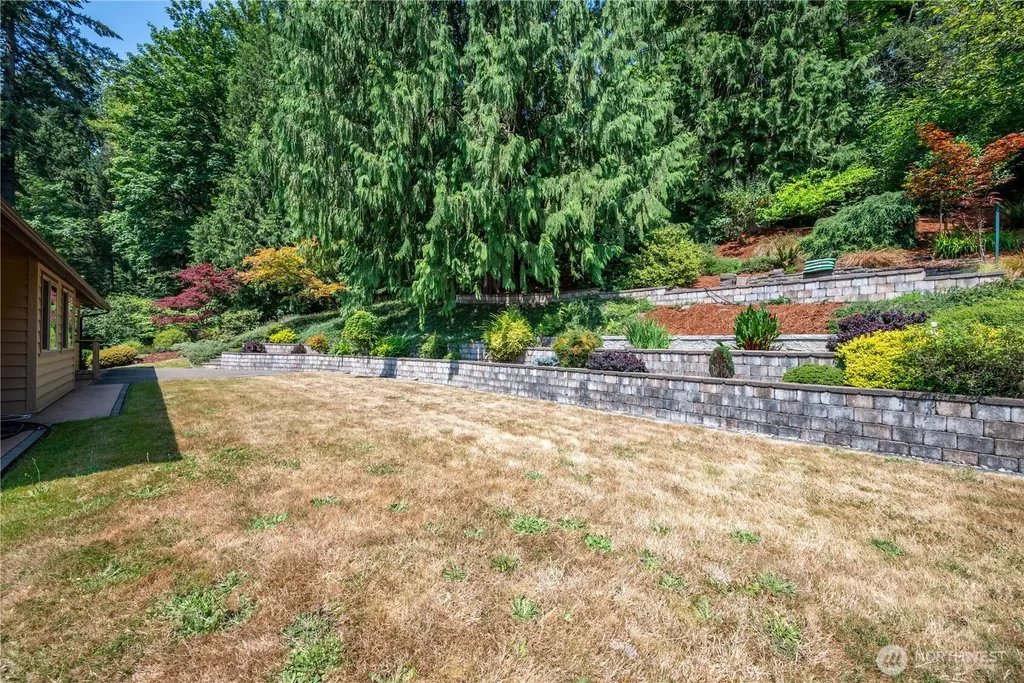 2646 Maplewood Drive Longview WA 98632