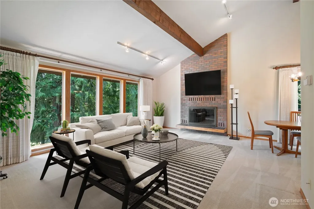 2646 Maplewood Drive Longview WA 98632