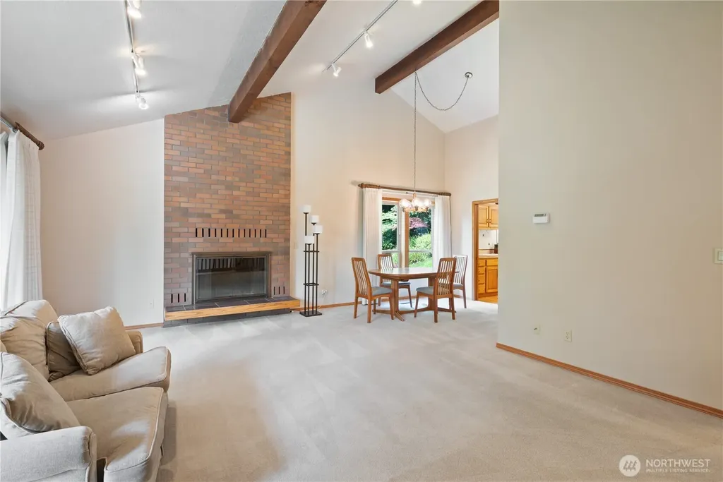 2646 Maplewood Drive Longview WA 98632