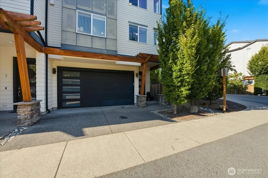 19225 Damson Road Lynnwood WA 98036