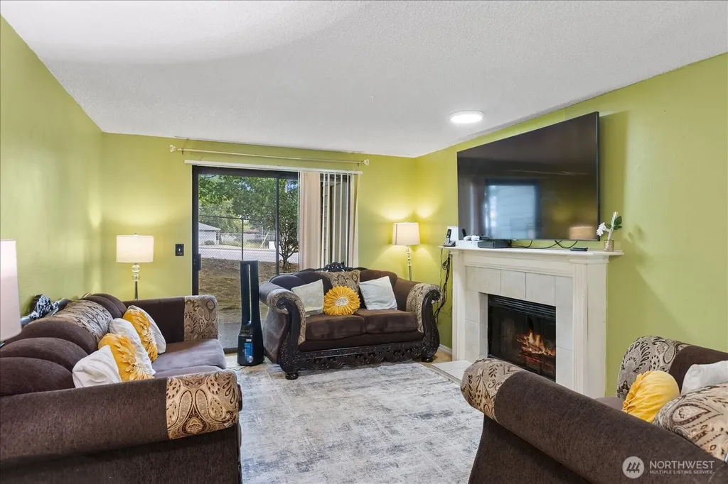 12906 8th Avenue W Everett WA 98204