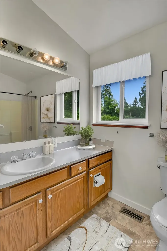 626 212th Street NW Arlington WA 98223