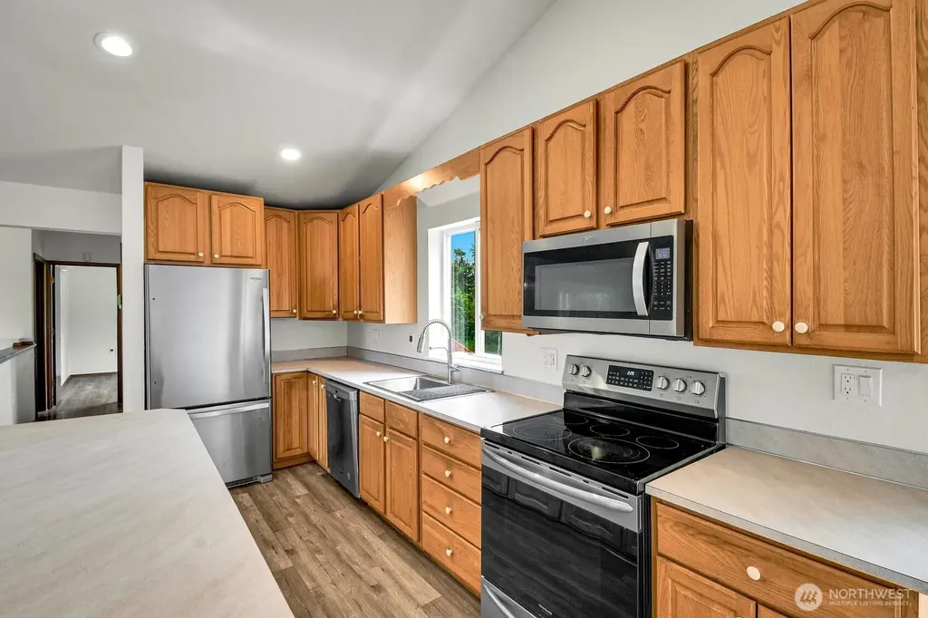 626 212th Street NW Arlington WA 98223