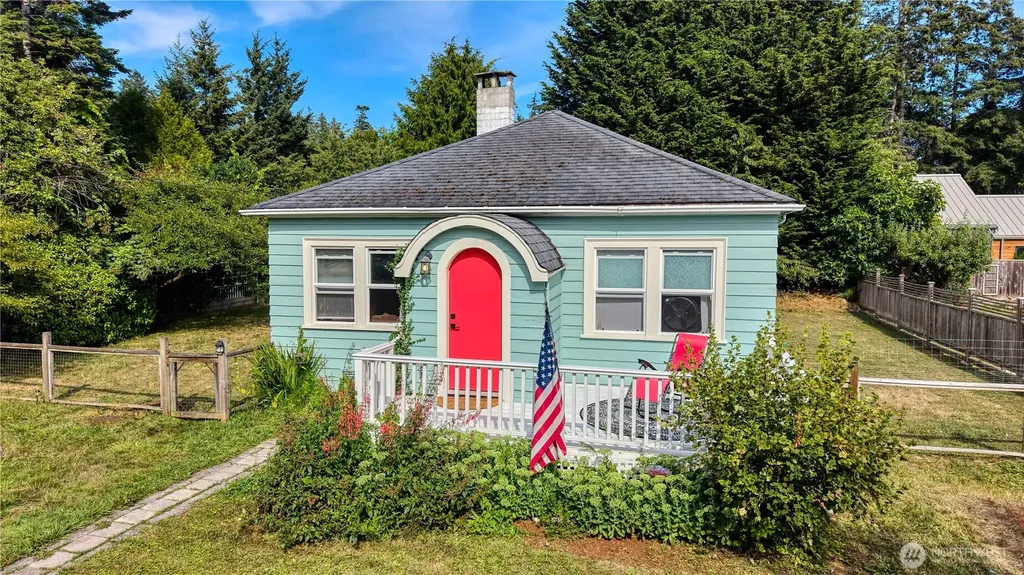 610 Calhoun Drive Point Roberts WA 98281