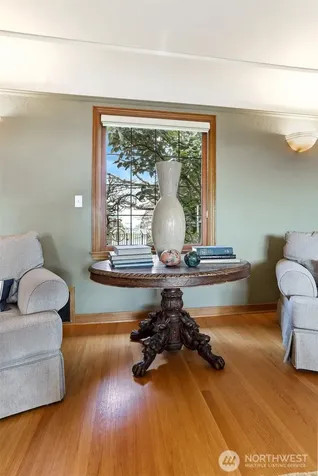 2301 Rosemont Place W Seattle WA 98199