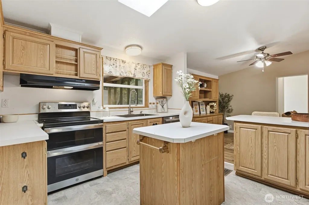 18421 149th Lane SE Yelm WA 98597