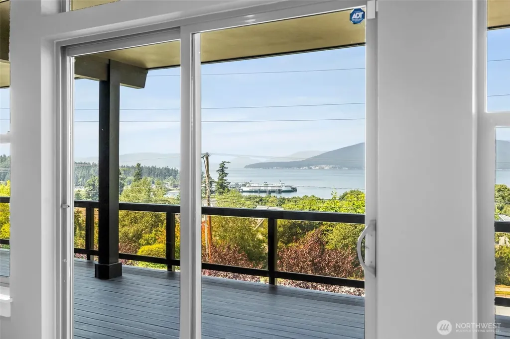 1505 Harbor View Court Anacortes WA 98221