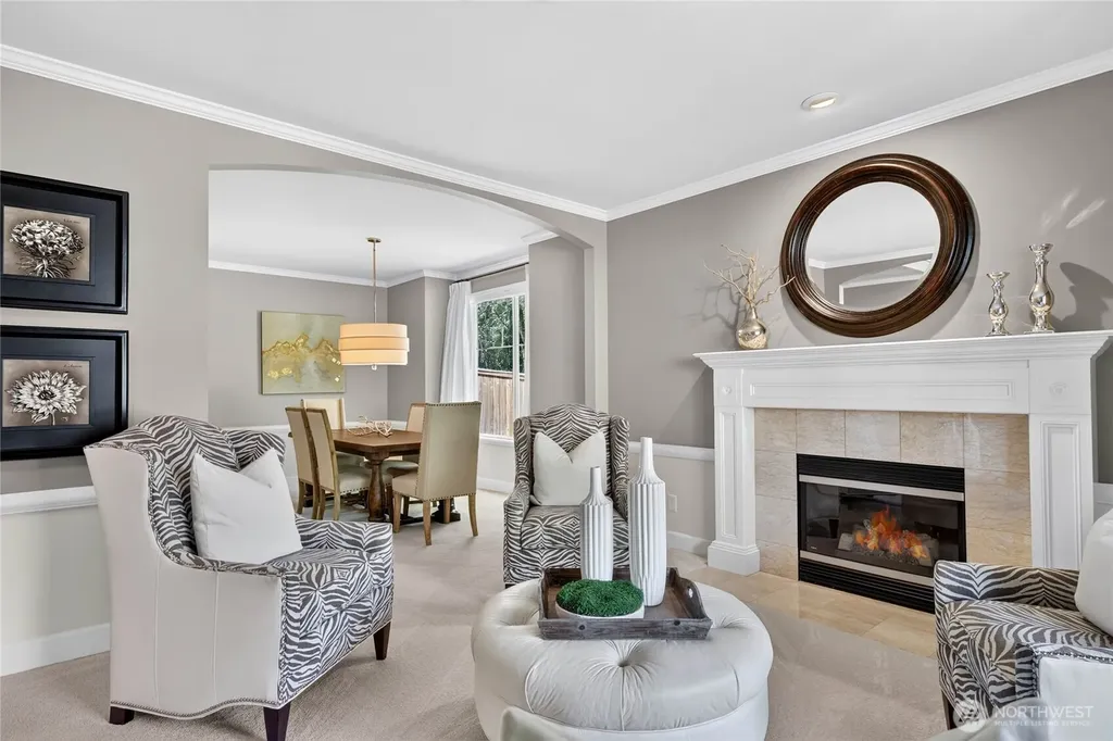 25817 NE 4th Place Sammamish WA 98074