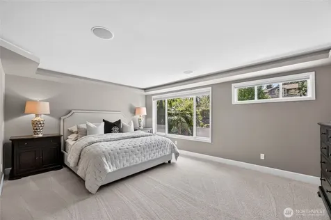 25817 NE 4th Place Sammamish WA 98074