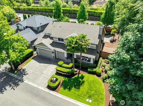 25817 NE 4th Place Sammamish WA 98074