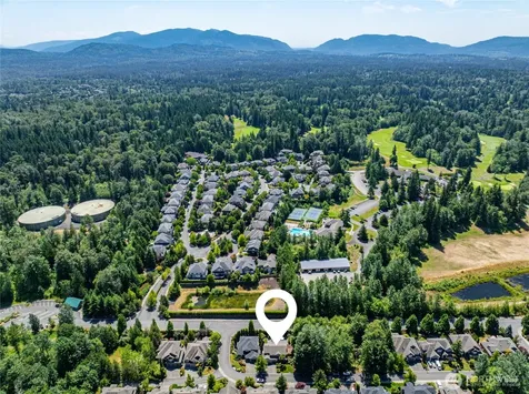 25817 NE 4th Place Sammamish WA 98074
