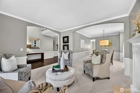 25817 NE 4th Place Sammamish WA 98074